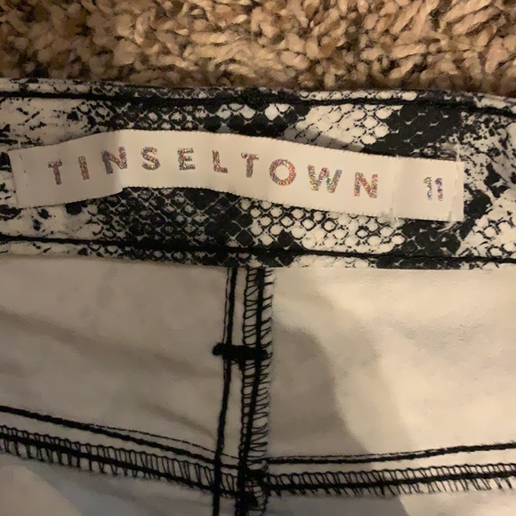Tinseltown snakeskin skirt-size 11:) - Picture 2 of 2